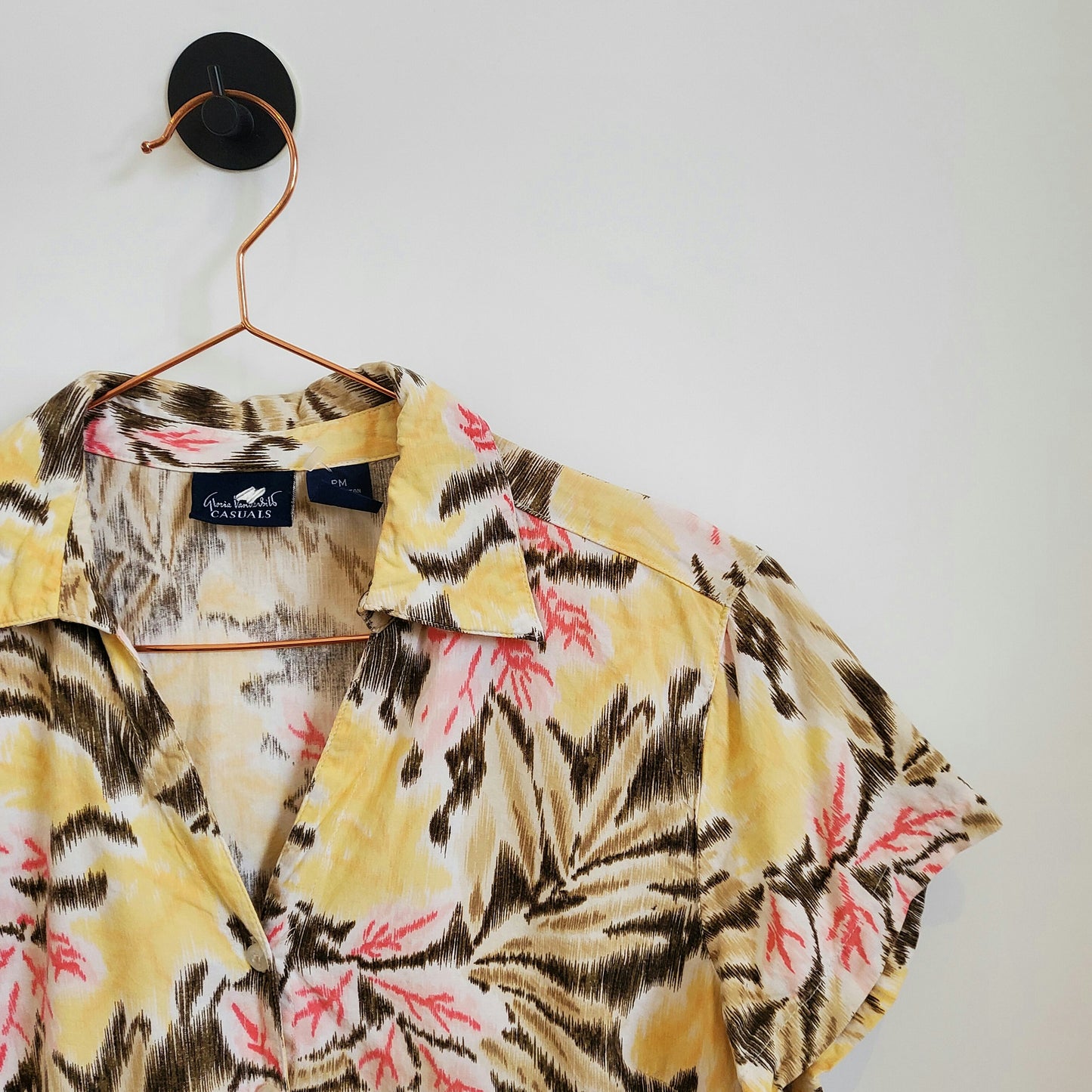 Vintage 90s Fitted Floral Hawaiian Shirt | Size 10