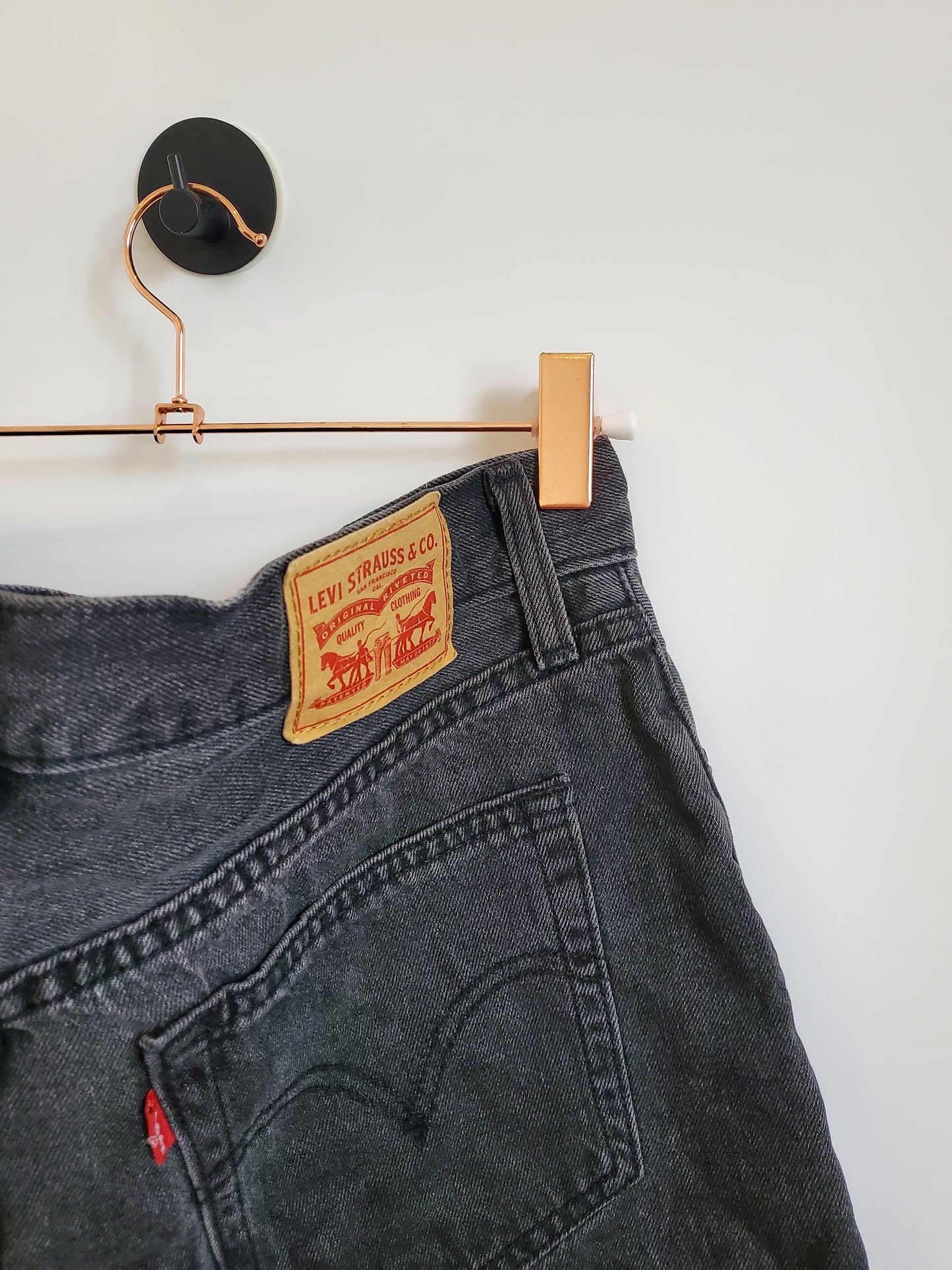 Preloved Levi's Denim Skirt | Size 12