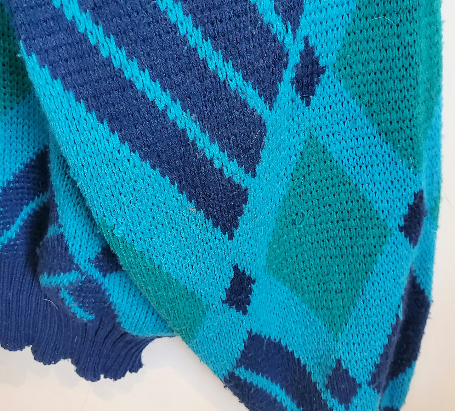 Vintage 90s Funky Pattern Knit Jumper | Size L