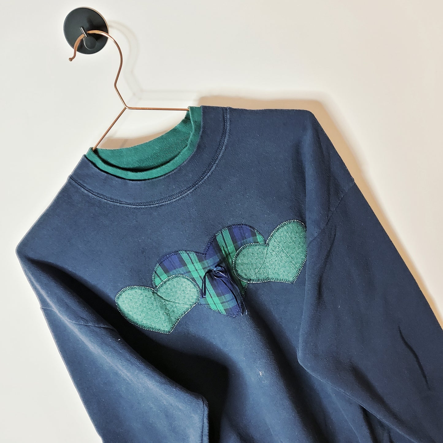 Vintage 90s Lee Hart Embroidered Sweatshirt Navy Size L