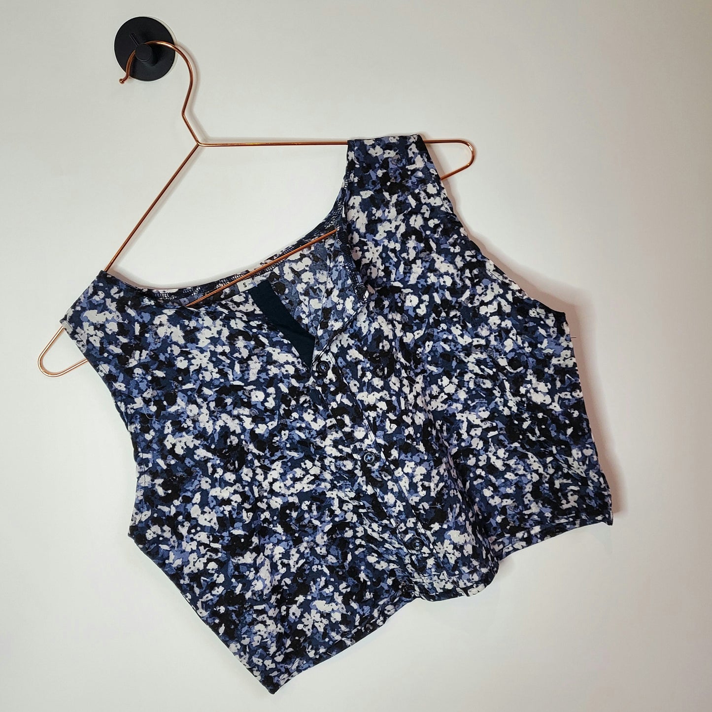 Upcycled Vintage Floral Print Crop Top Blue Size 8-10