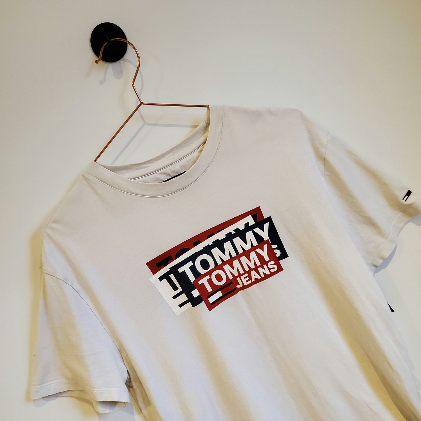 Vintage Graphic Tommy Hilfiger Jeans Logo  T-shirt | Size S