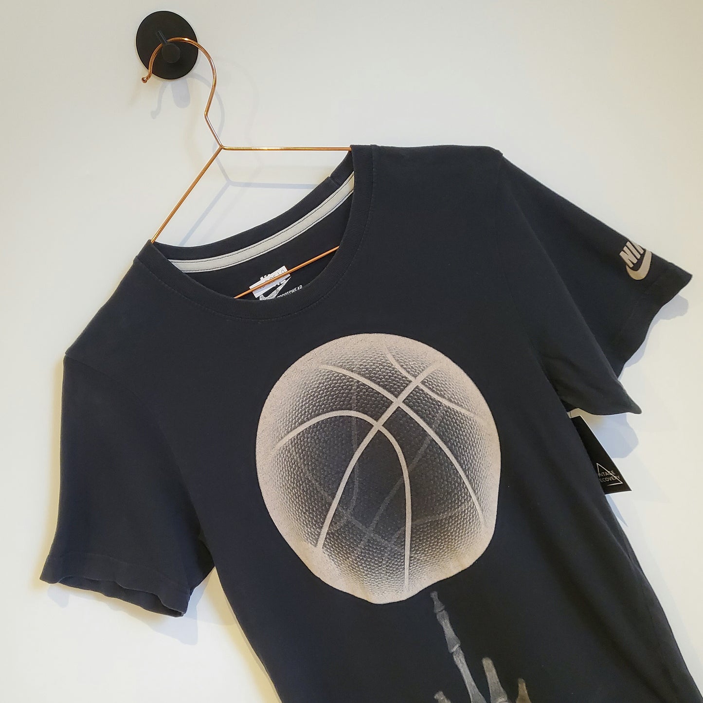 Retro Y2K Nike Graphic T-shirt | Size S