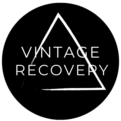 www.vintagerecovery.co.uk - Vintage Recovery Logo - Vintage Recovery is a London based online vintage and reworked clothing retailer - Item's that you will find on our website are vintage 80's, 90's 00's women's and men's vintage and reworked clothing