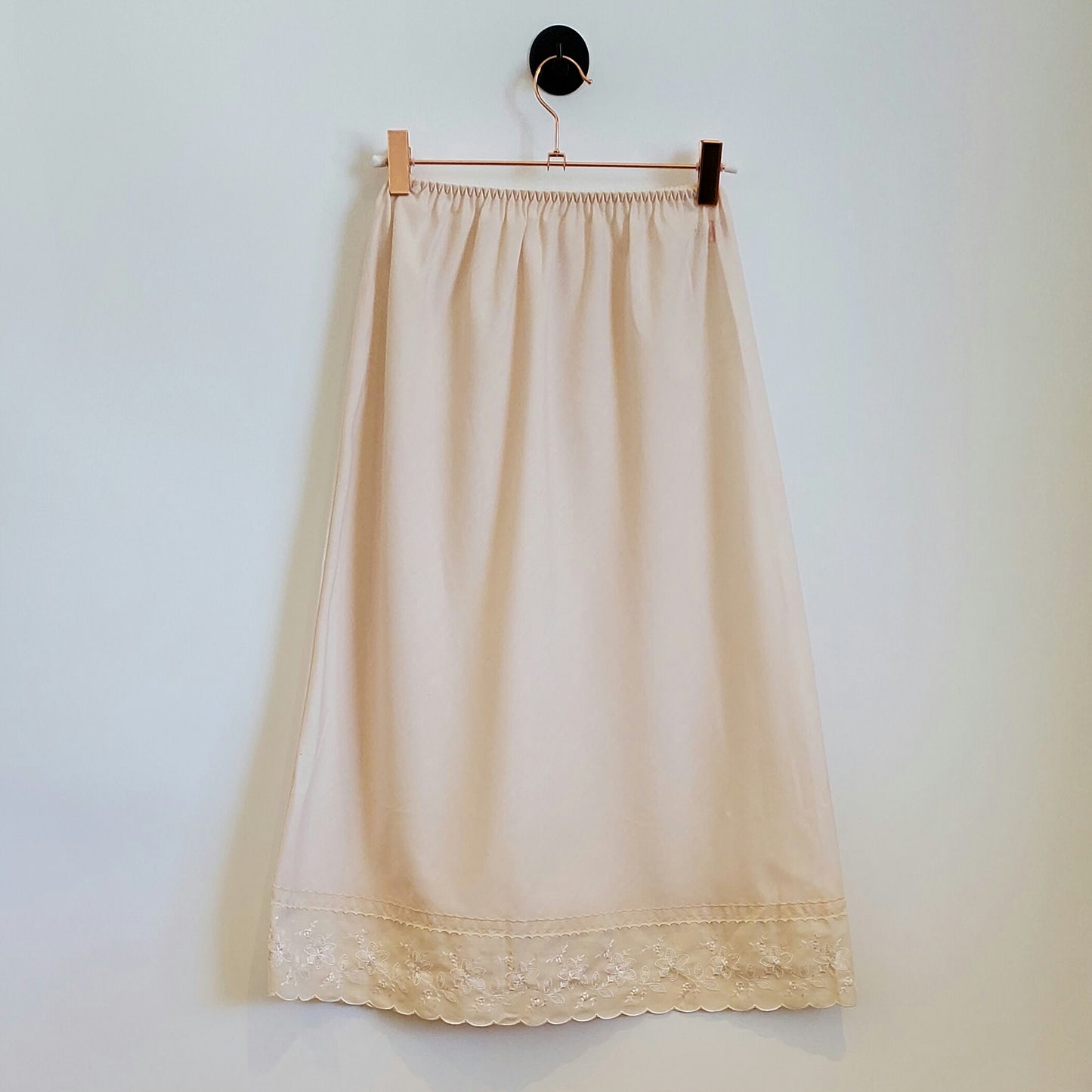 Vintage 70s Lace Trim Slip Skirt | Size 10-12