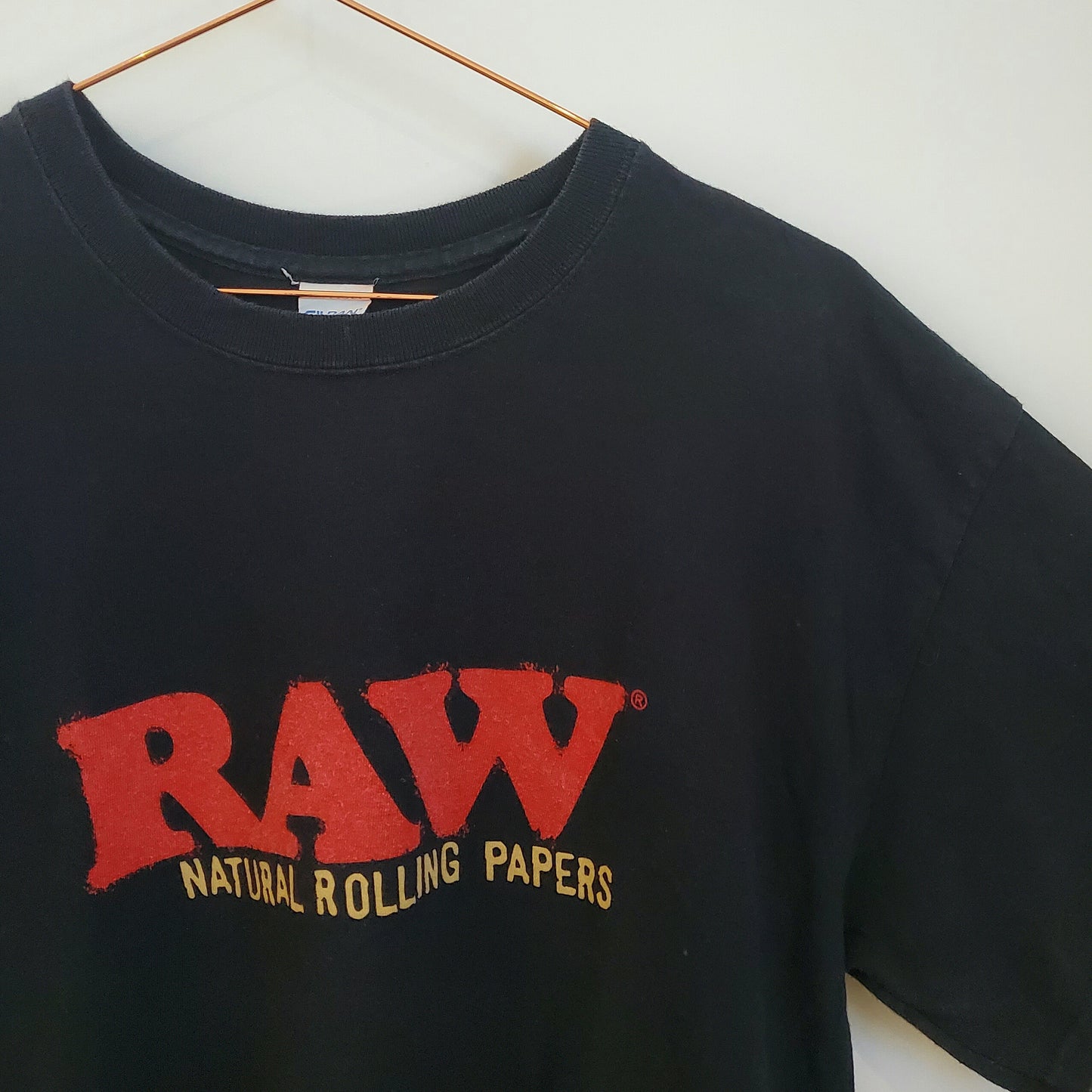 Retro RAW Rolling Papers Graphic T-Shirt - Size M