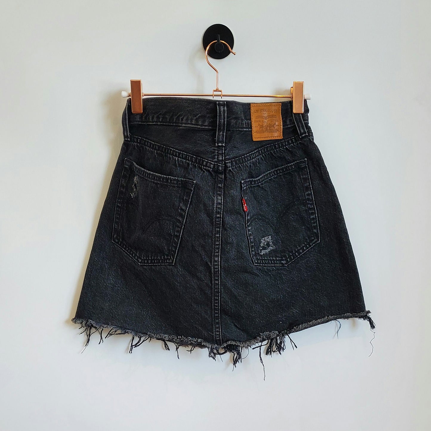 Preloved Distressed Levi's Mini Denim Skirt | Size 8