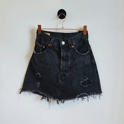 Preloved Distressed Levi's Mini Denim Skirt | Size 8