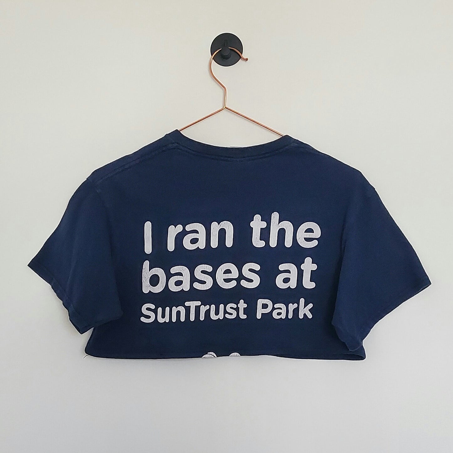 Reworked Crop Atlanta Braves Baseball T-Shirt | Size 10
