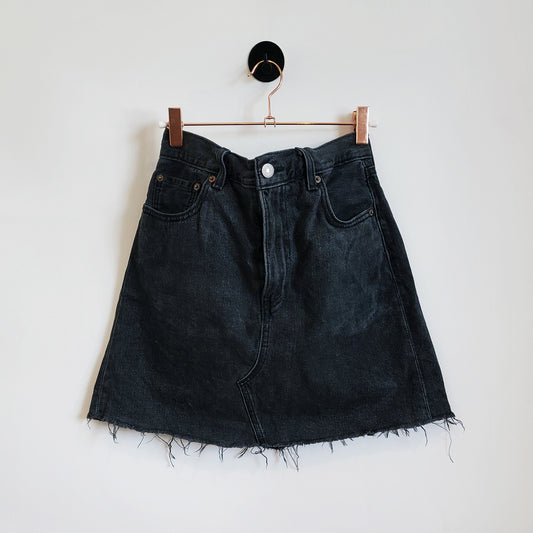 Preloved Levi's Denim Skirt | Size 12