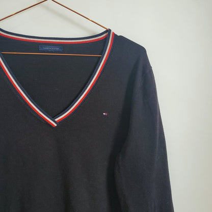 Vintage 90s V-Neck Tommy Hilfiger Jumper | Size M