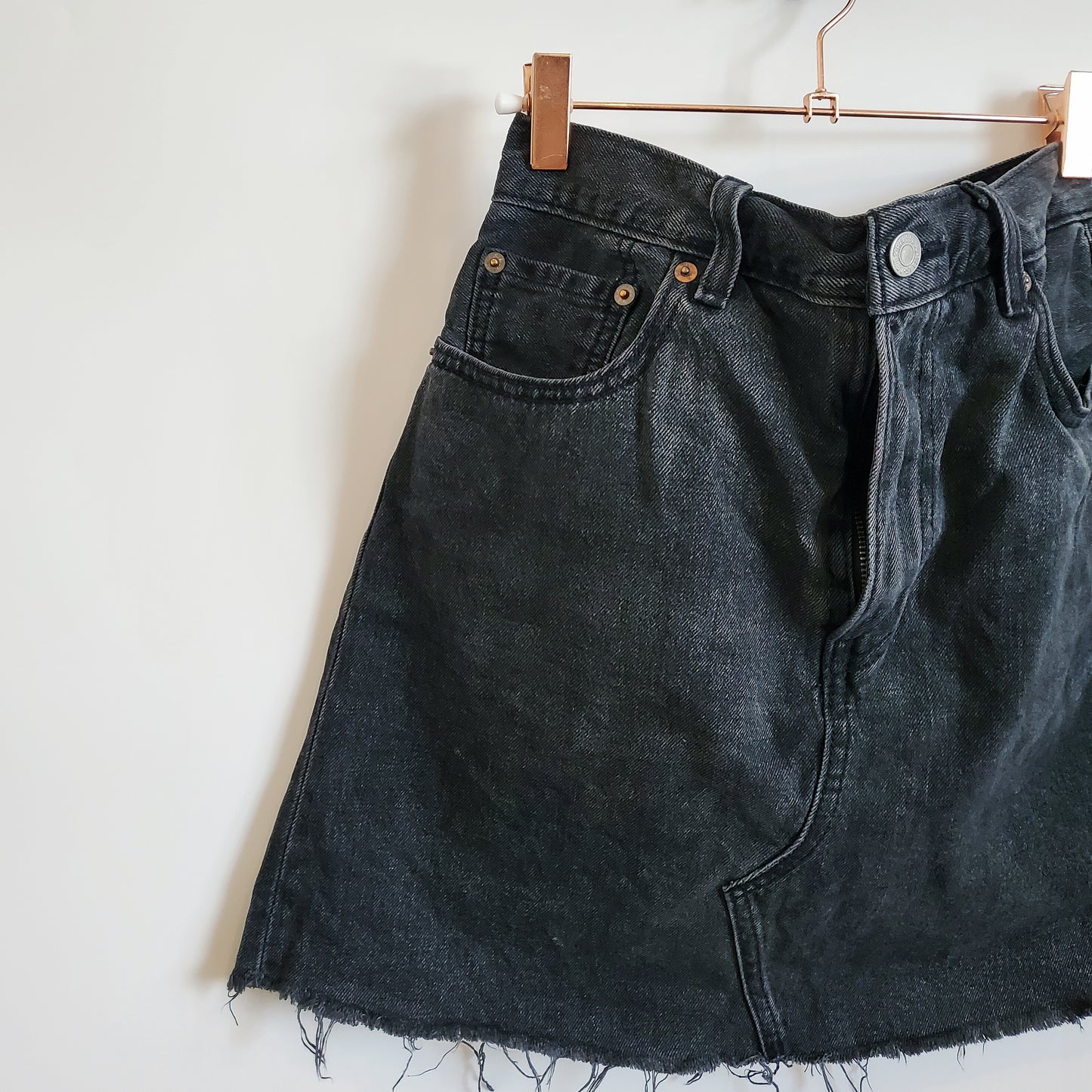 Preloved Levi's Denim Skirt | Size 12