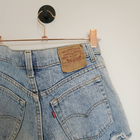 Size 10 deals in levi jeans