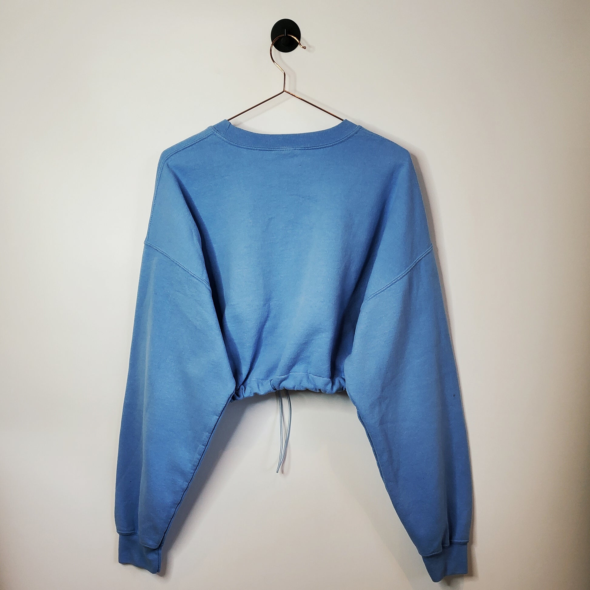 Upcycled Vintage 90s Michigan Crop Sweatshirt Blue Size 14-16