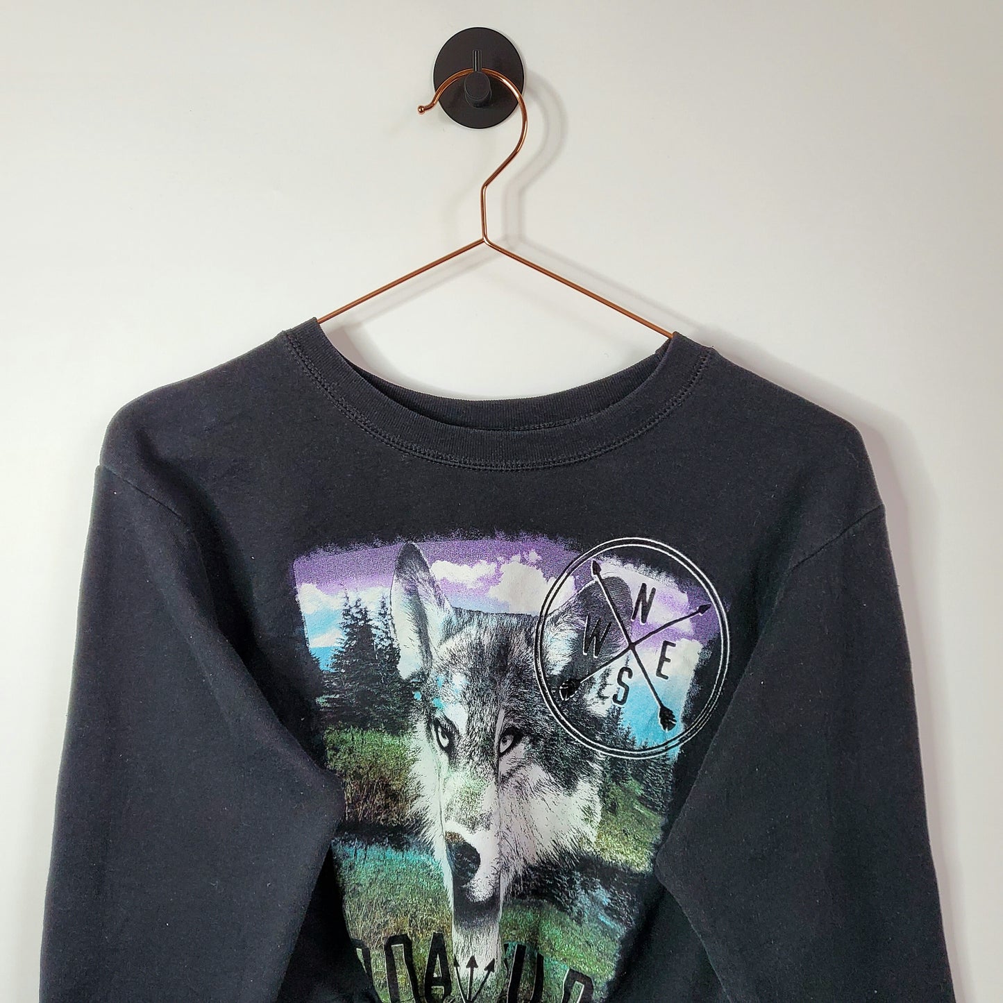 Upcycled Y2K Wolf Printed Crop Sweatshirt Black Size 6