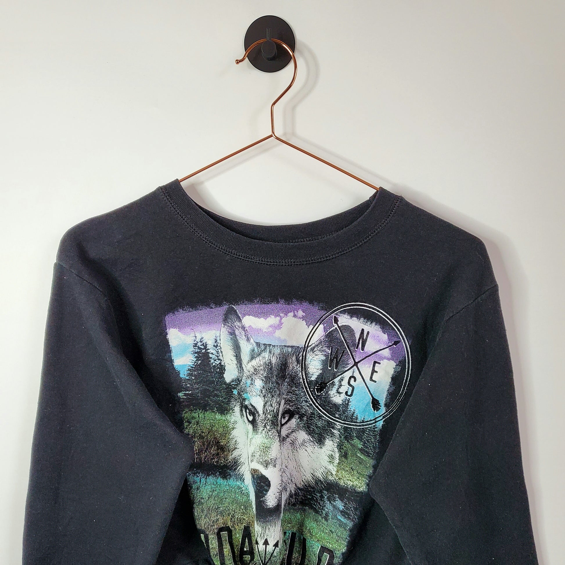 Upcycled Y2K Wolf Printed Crop Sweatshirt Black Size 6