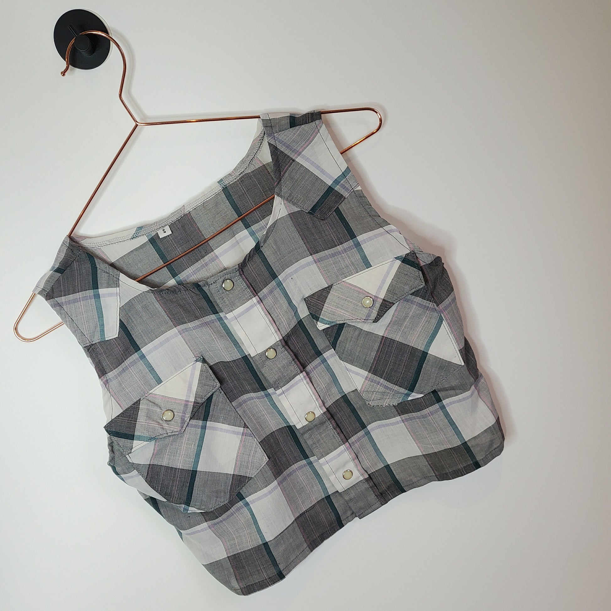 Upcycled Vintage Checked Crop Top Black and White Size 8-10